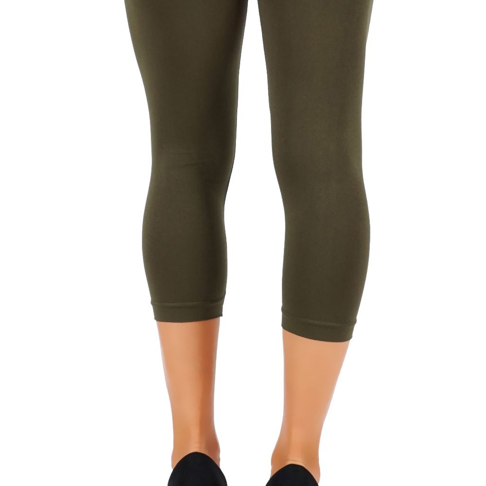 5StarsLine Soft, Capri Length Leggings - Picture 5 of 7